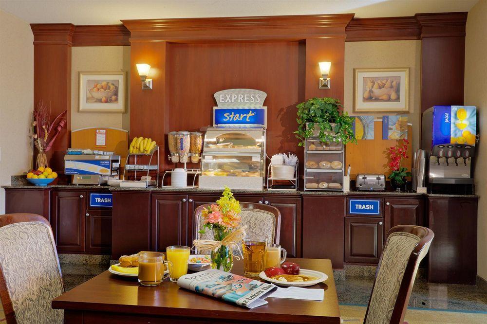 Holiday Inn Express Hotel & Suites Albany By Ihg Ristorante foto