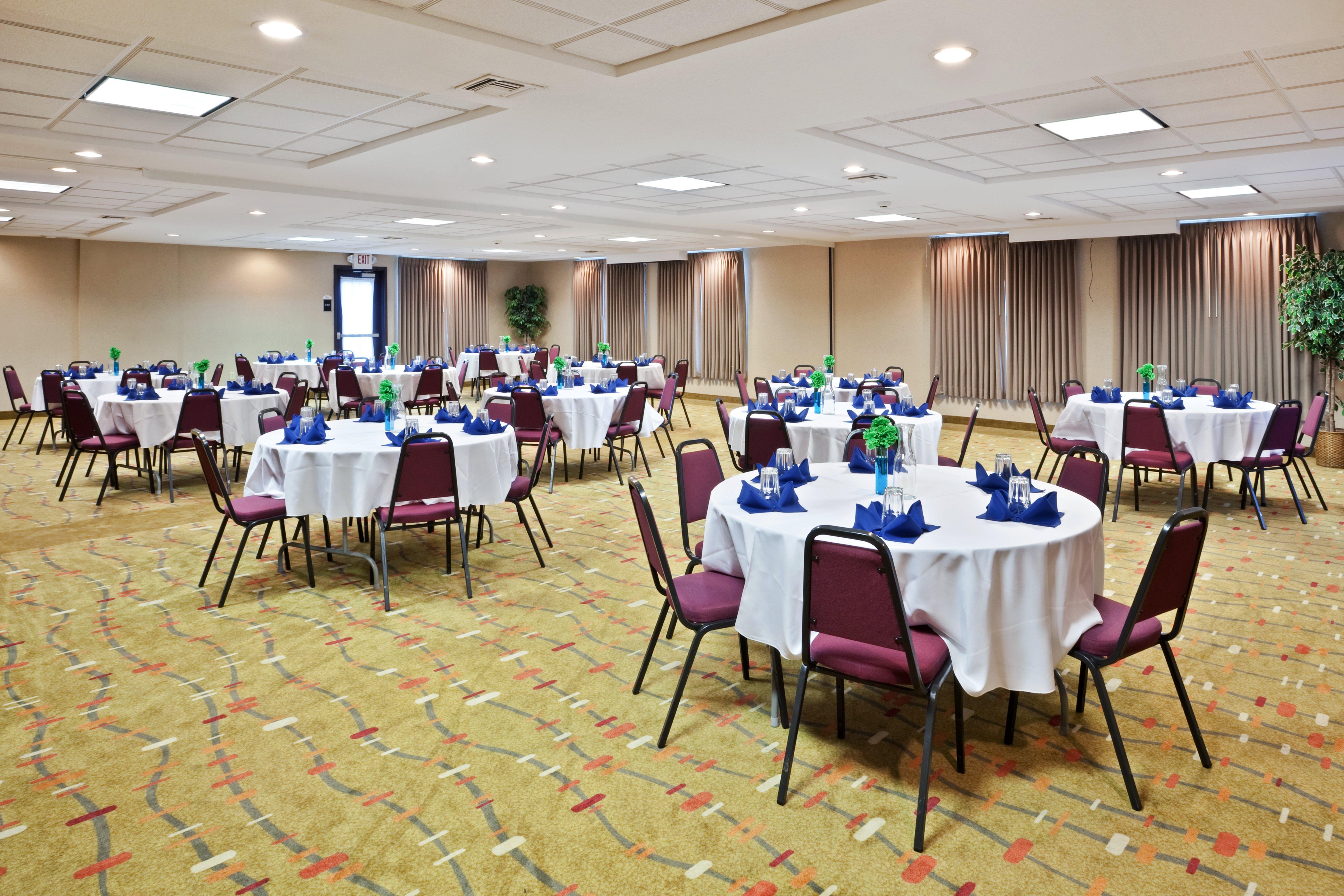 Holiday Inn Express Hotel & Suites Albany By Ihg Esterno foto