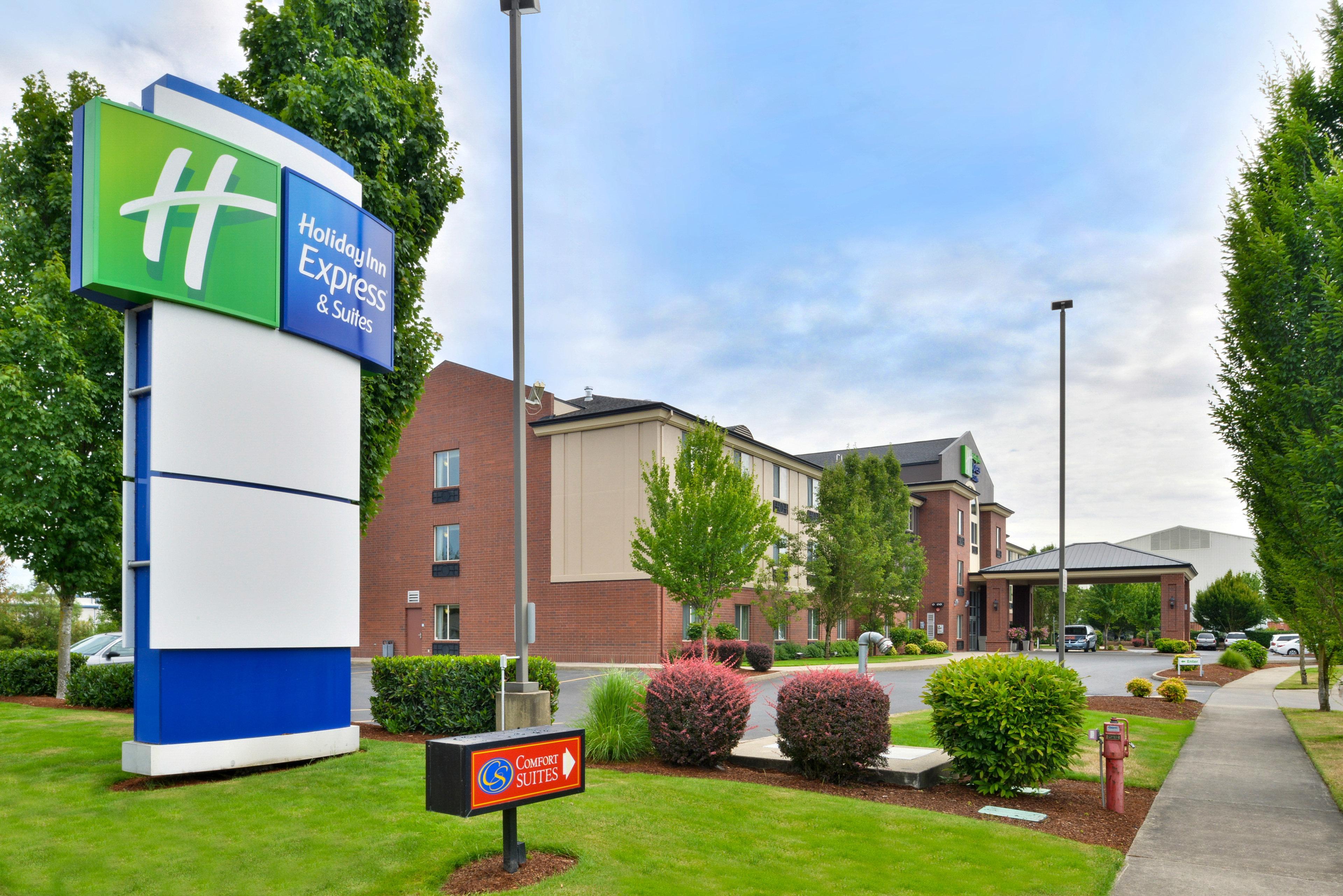 Holiday Inn Express Hotel & Suites Albany By Ihg Esterno foto