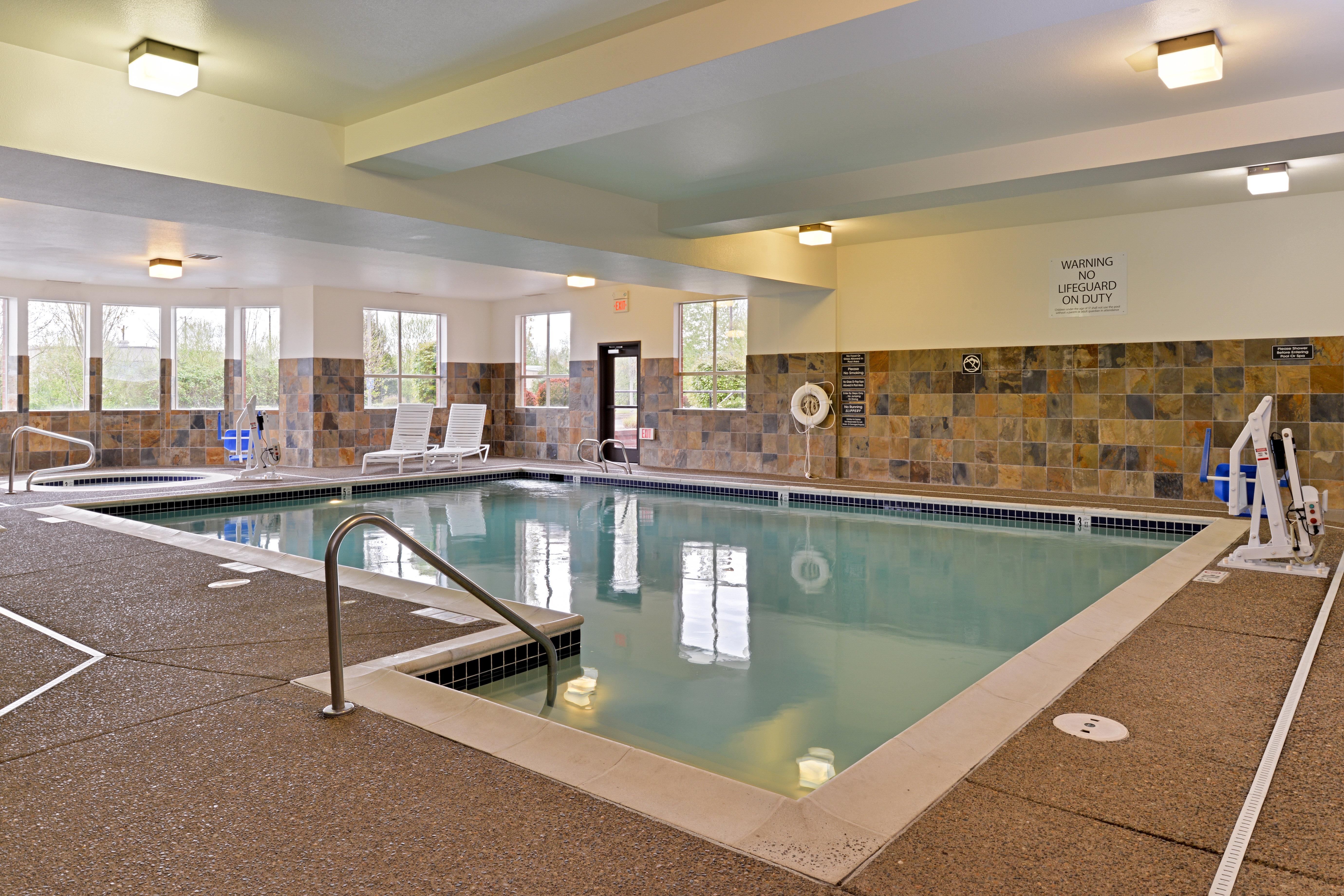 Holiday Inn Express Hotel & Suites Albany By Ihg Esterno foto