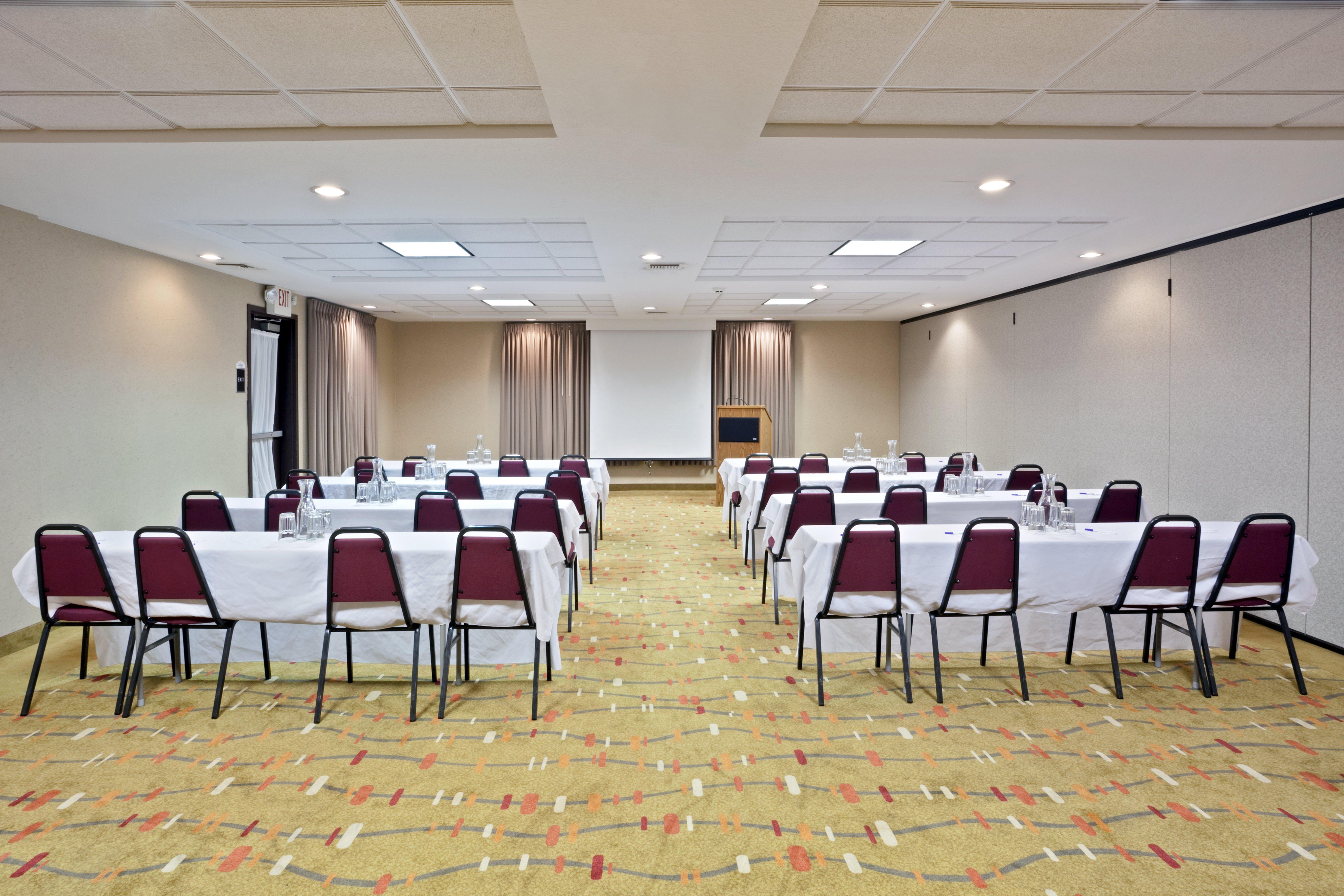 Holiday Inn Express Hotel & Suites Albany By Ihg Esterno foto