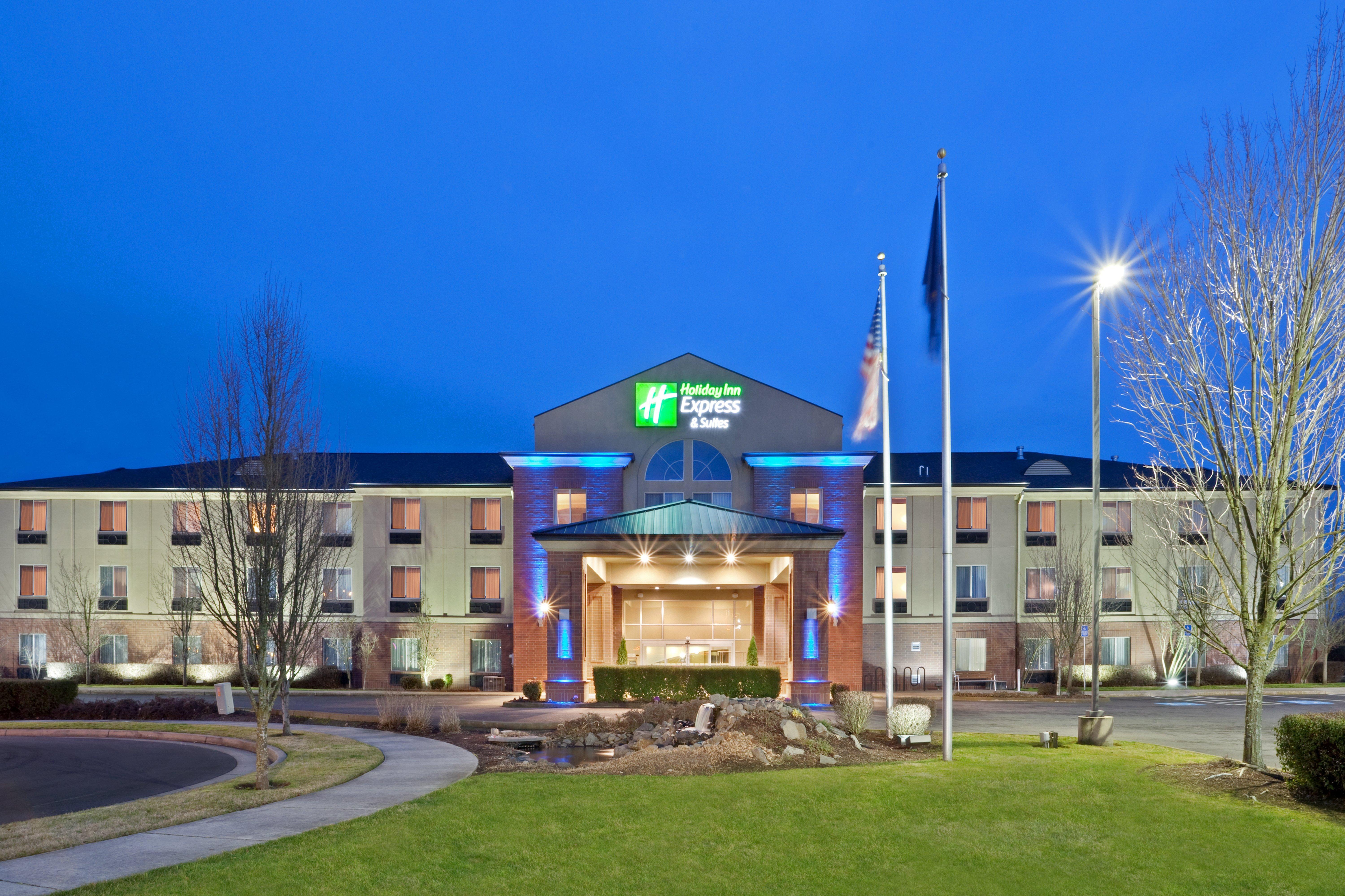Holiday Inn Express Hotel & Suites Albany By Ihg Esterno foto